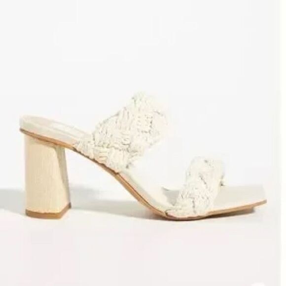 Dolce Vita Play Heels - Picture 6 of 8